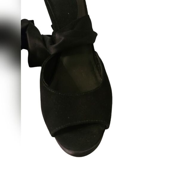 DVF Black Suede Lace Up Heels Size 7M - Picture 8 of 9